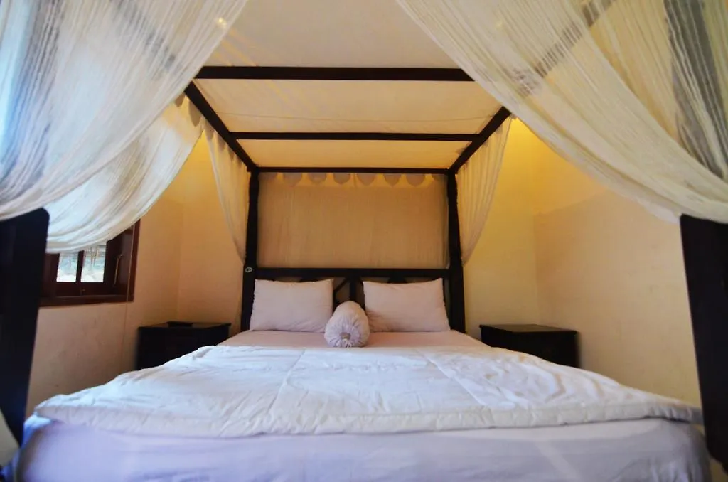 ** Guest house Lori Beach Inn Seminyak  Indonesia